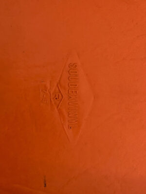 soudex logo oranje stoelen